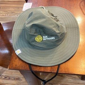 NWT outdoors hat with permethrin
